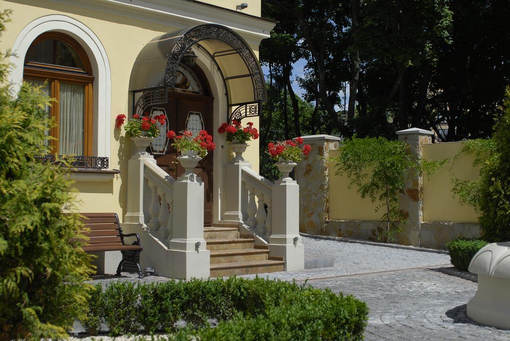 Luxury Boutique Andreevskiy Lemberg Exterior foto